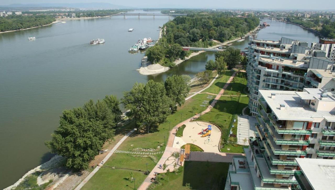 N.Cristian Apartment Budapest Bagian luar foto