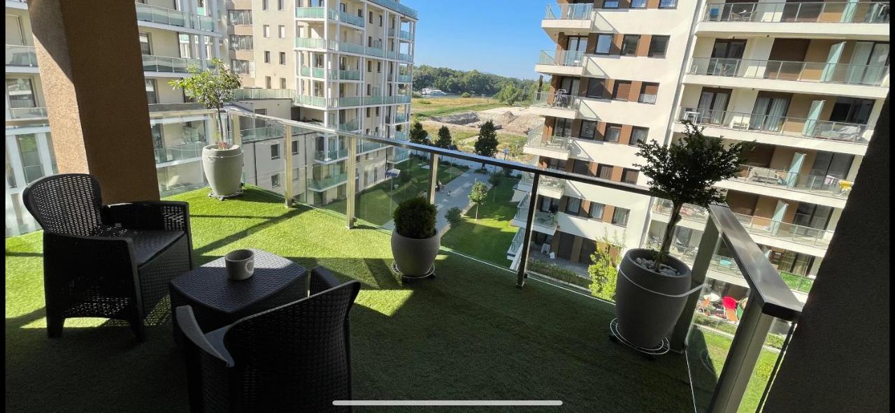 N.Cristian Apartment Budapest Bagian luar foto