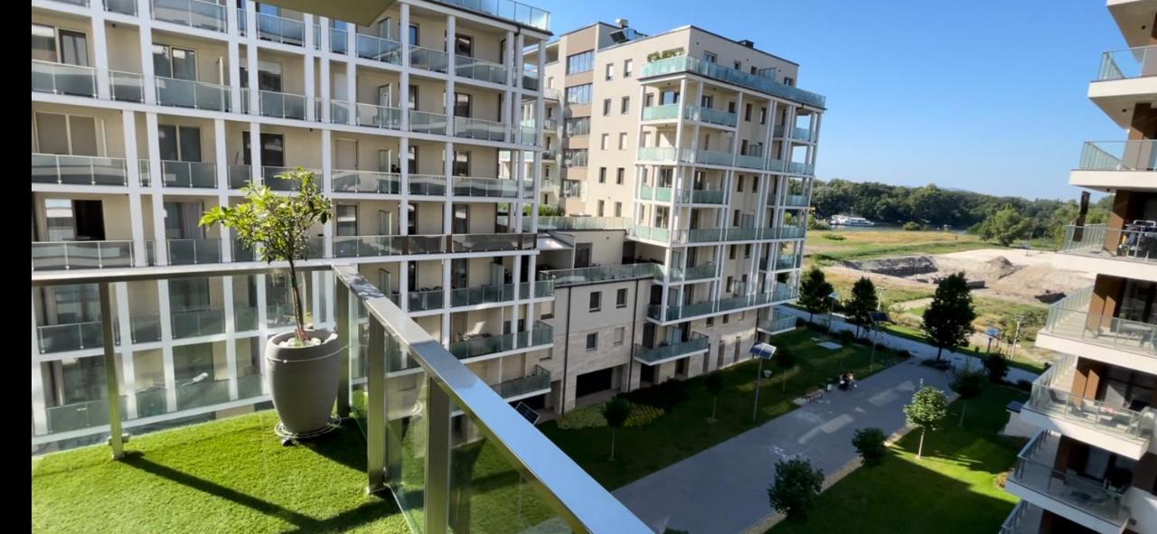 N.Cristian Apartment Budapest Bagian luar foto