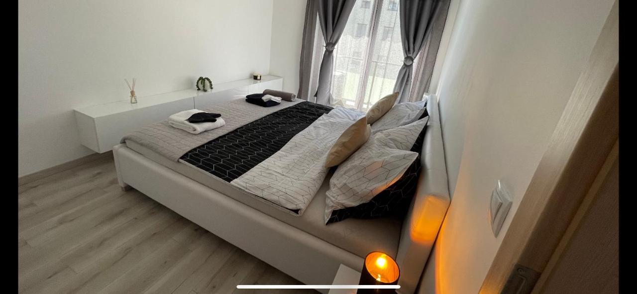 N.Cristian Apartment Budapest Bagian luar foto