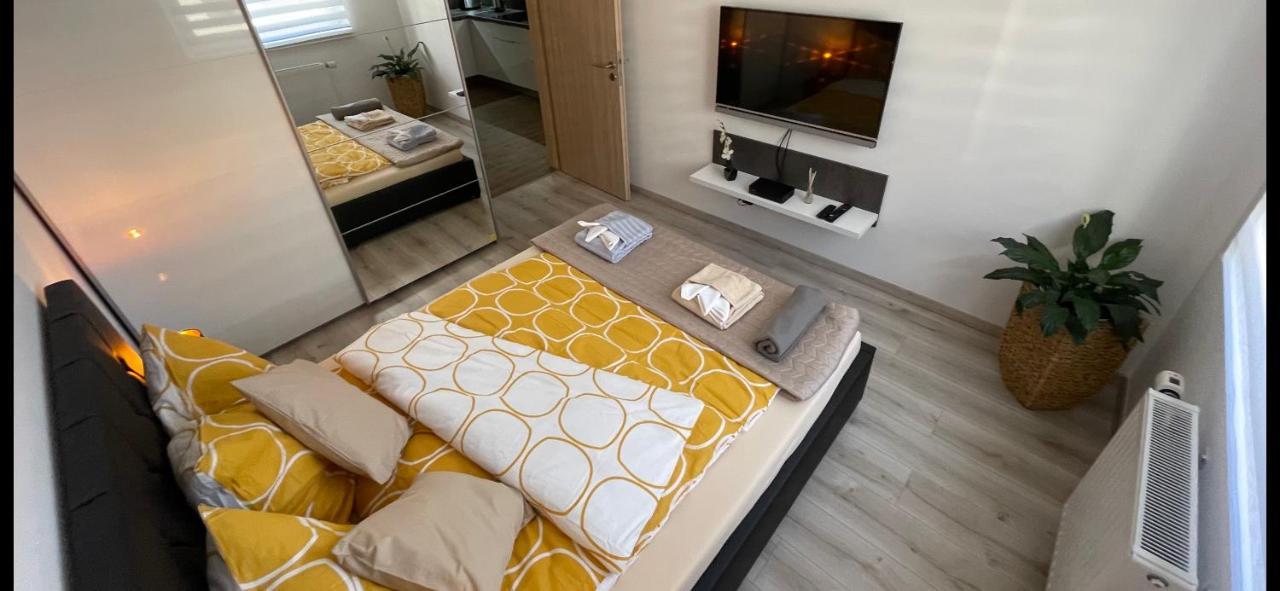 N.Cristian Apartment Budapest Bagian luar foto